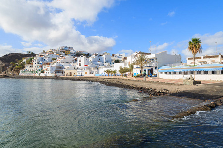 西班牙加那利群岛岛湾和 Las Playitas 渔村的看法
