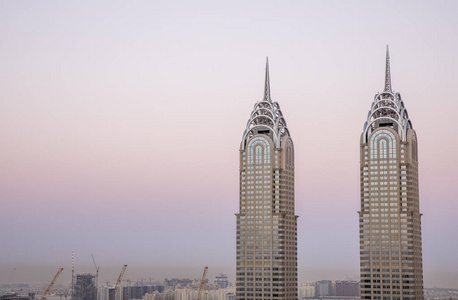 迪拜建筑物和摩天大楼鸟瞰图图片