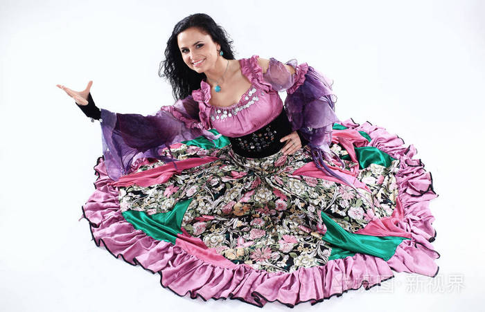 民族服饰中的吉普赛舞者肖像