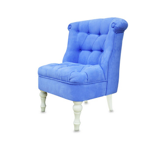 老式柔软的椅子从蓝色的麂皮隔离在白色