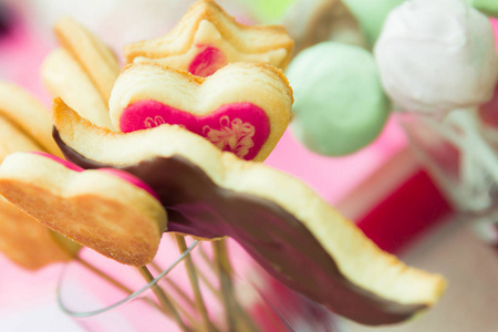 Cookie 流行糖果生日聚会装饰的特写。软焦点