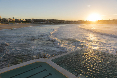 美丽的早晨从邦迪海滩在悉尼, 澳大利亚