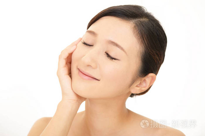 漂亮的女人和闭着眼睛的肖像