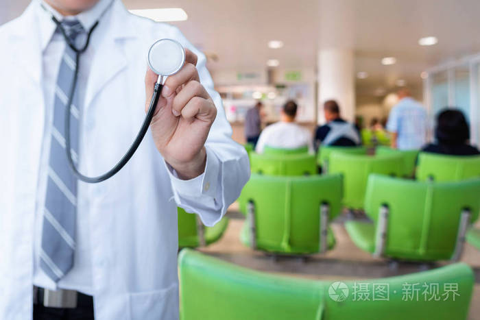 医生手持听诊器体格检查的画像照片-正版商用图片02n4ex-摄图新视界