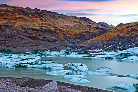 Solheimajokull 冰川在冰岛日落