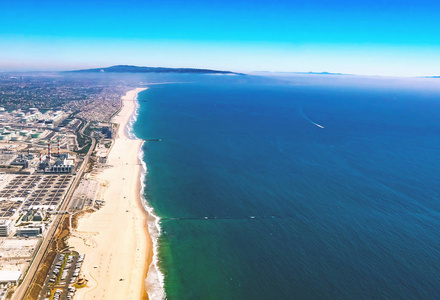 洛杉矶海滩炼油厂鸟瞰图