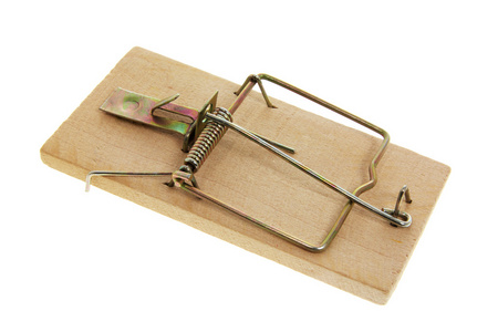 老鼠夹老鼠夹夹着奶酪的老鼠伸手摘老鼠夹子中的奶酪老鼠夹老鼠夹老鼠