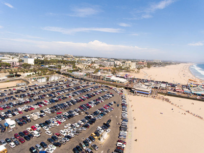 加州圣塔莫尼卡海滩的鸟瞰图