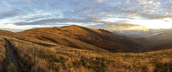 Bieszczady 山脉波兰喀尔巴阡山