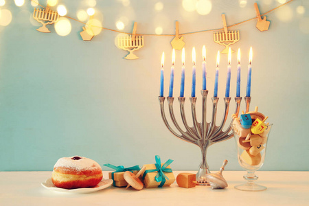 犹太节日光明节背景与传统SPI的形象