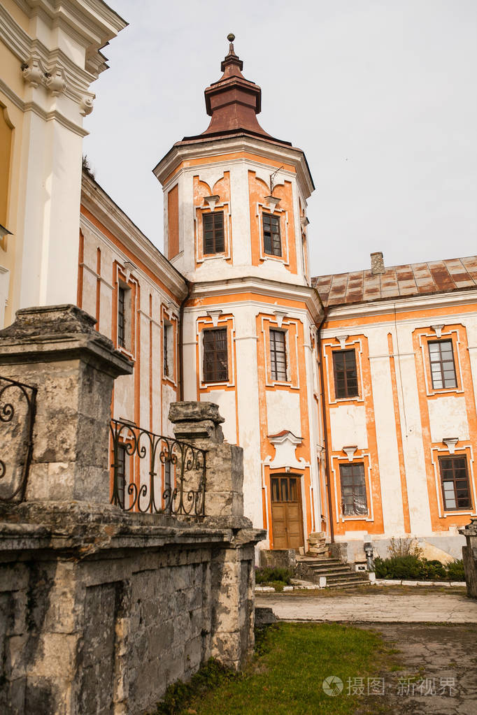 前耶稣的修道院和神学院，kremenets，乌克兰