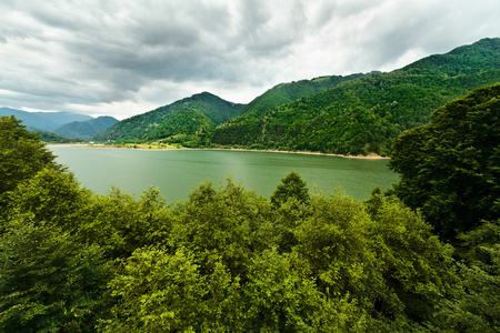 高山湖泊