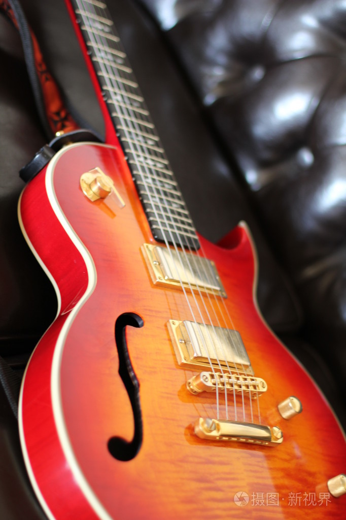 透视太阳爆炸电吉他岩石