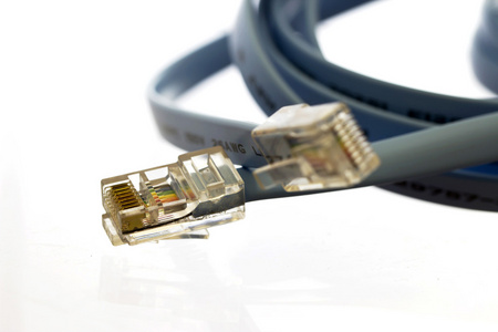 网络电缆配置路由器