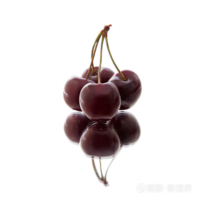 樱桃 cherry的名词复数  樱桃树 樱桃木 樱桃色