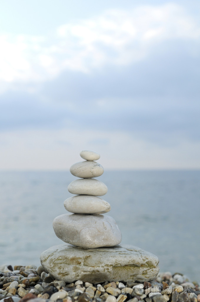 堆积如山的石头