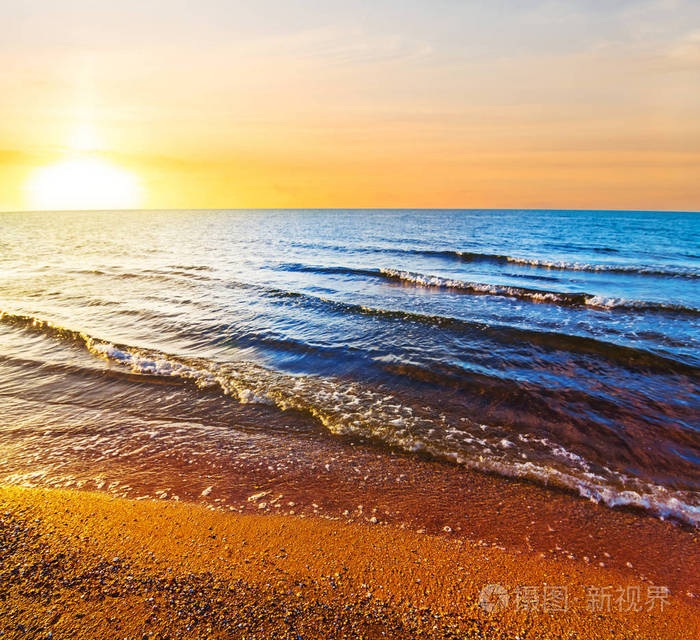 沙质海海滩日落时