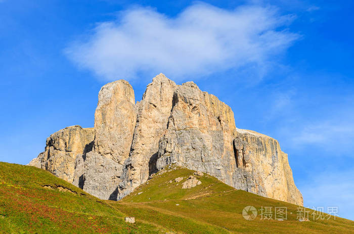 意大利白云石山帕苏丰杜 sassolungo 的岩石