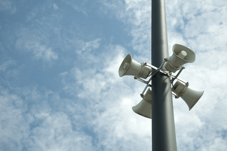 亲嘴发出的音频扩音器,扬声器,喇叭( loudspeaker的名词复数 )照片