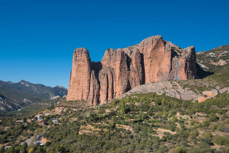 西班牙阿拉贡韦斯卡省的山地景观 Mallos de Riglos