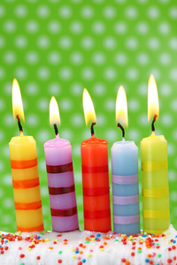 垂直生日蜡烛图片