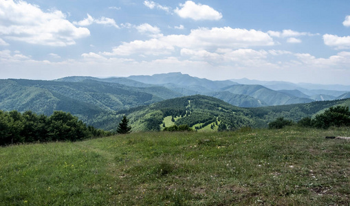 从 Hnilicka 京瓷山在斯洛伐克 Mala Fatra 山区山全景