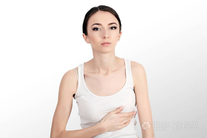 美丽的女人患有胸部疼痛.健康问题