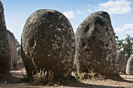 阿尔芒德斯埃沃拉巨石纪念碑
