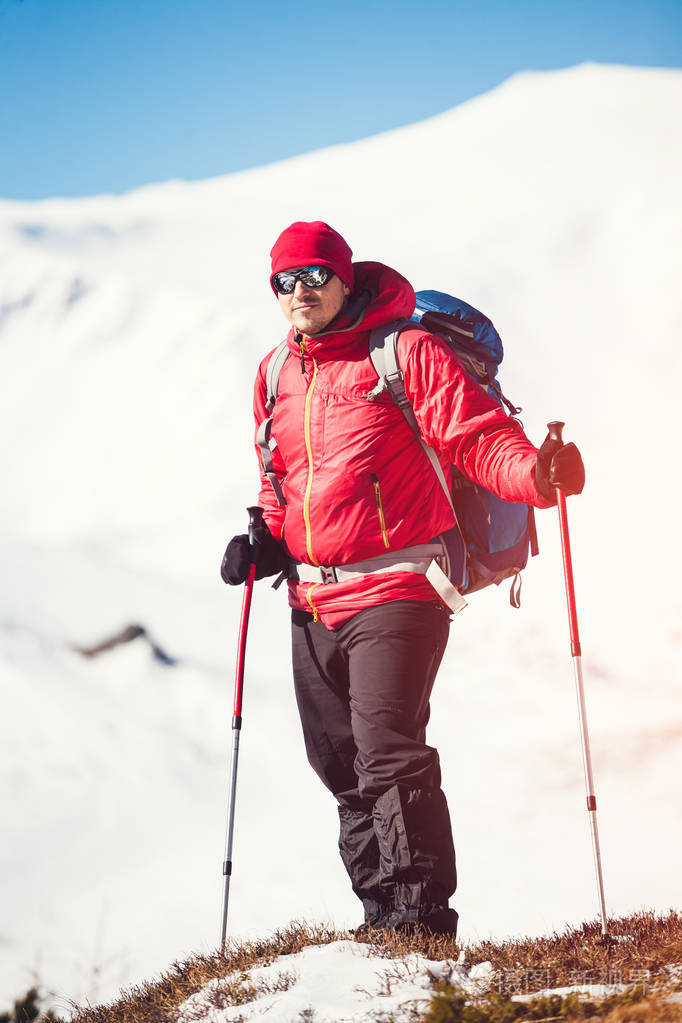 在山中冬季登山者