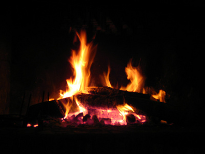 热燃烧壁炉