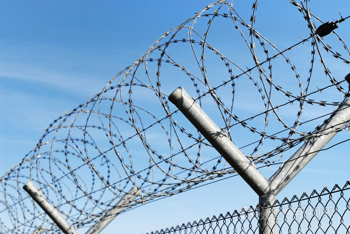 美带刺铁丝网刺绳刺钢丝刺丝