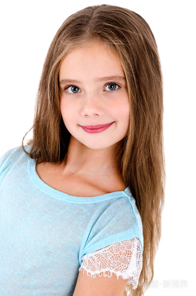 可爱微笑快乐小女孩的孩子孤立的肖像