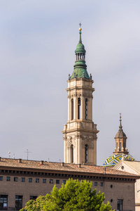 圣母大教堂罗马天主教教堂, 西班牙萨拉戈萨。文本的复制空间。垂直