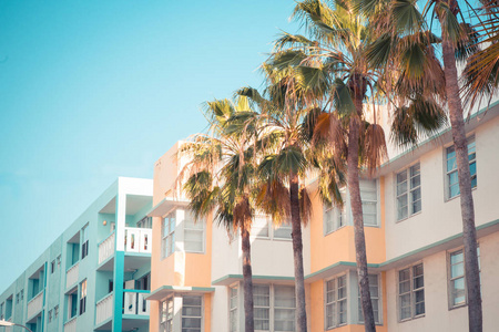 艺术装饰风格建筑的典型例子, 南海滩迈阿密佛罗里达