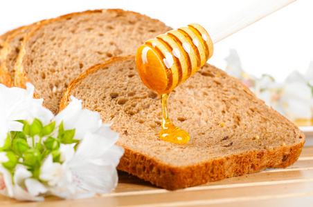 蜂蜜和面包
