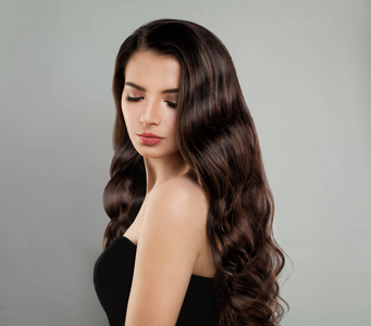 黑发美女.漂亮的模特儿的女孩,长头发照片