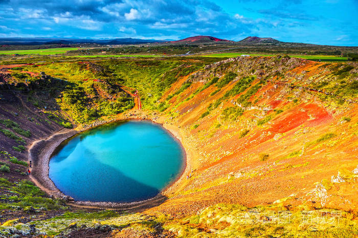 冰岛的火山湖 在日落时的风景景观照片 正版商用图片0352y7 摄图新视界