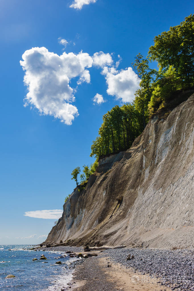 白垩悬崖上岛在德国吕根