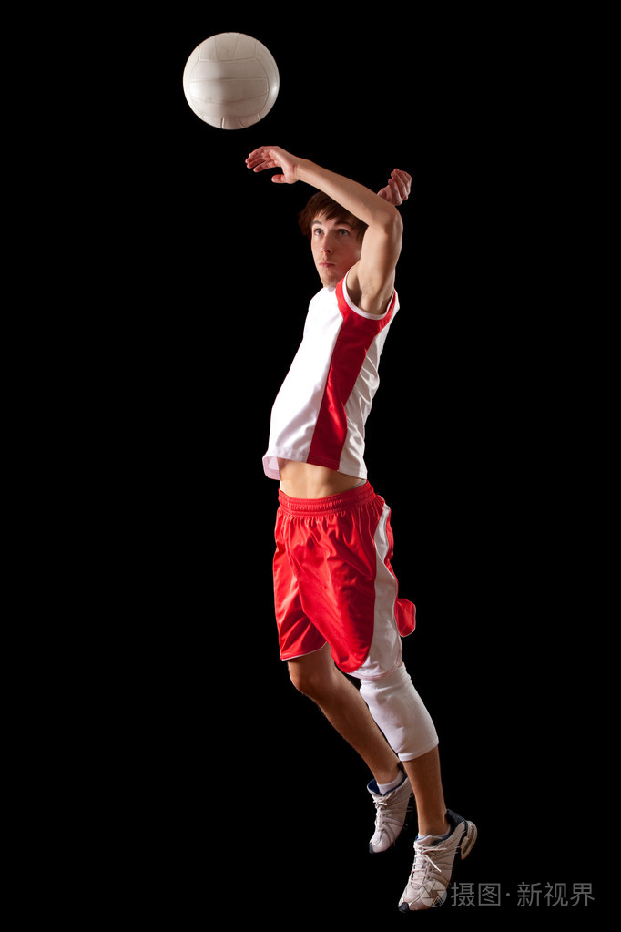 男子排球运动员.射过黑色的工作室