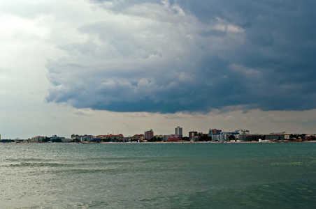 海滩上黑海