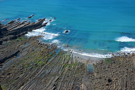 岩石海滩