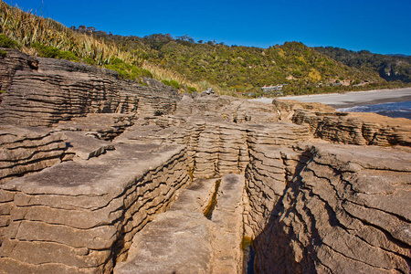 新西兰著名旅游胜地Punakaiki 岩
