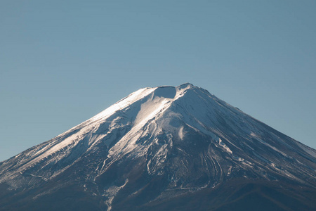 日本冬季美丽的富士三口火山口