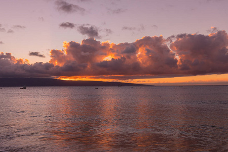 美丽的毛伊岛日落