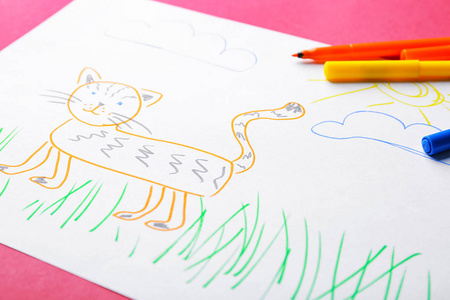 儿童画可爱的猫在颜色背景, 特写