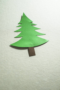 圣诞树用纸做的