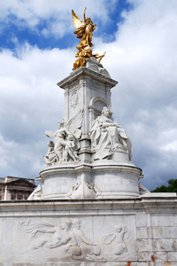 维多利亚女王纪念碑图片