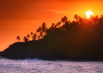 热带海滩的日落