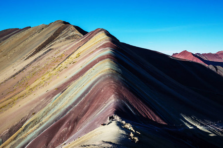 徒步旅行 Vinicunca 库斯科地区 秘鲁的场景。蒙大拿州德谢泰格著作，彩虹山