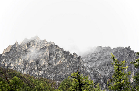 亚丁国家级自然保护区山景